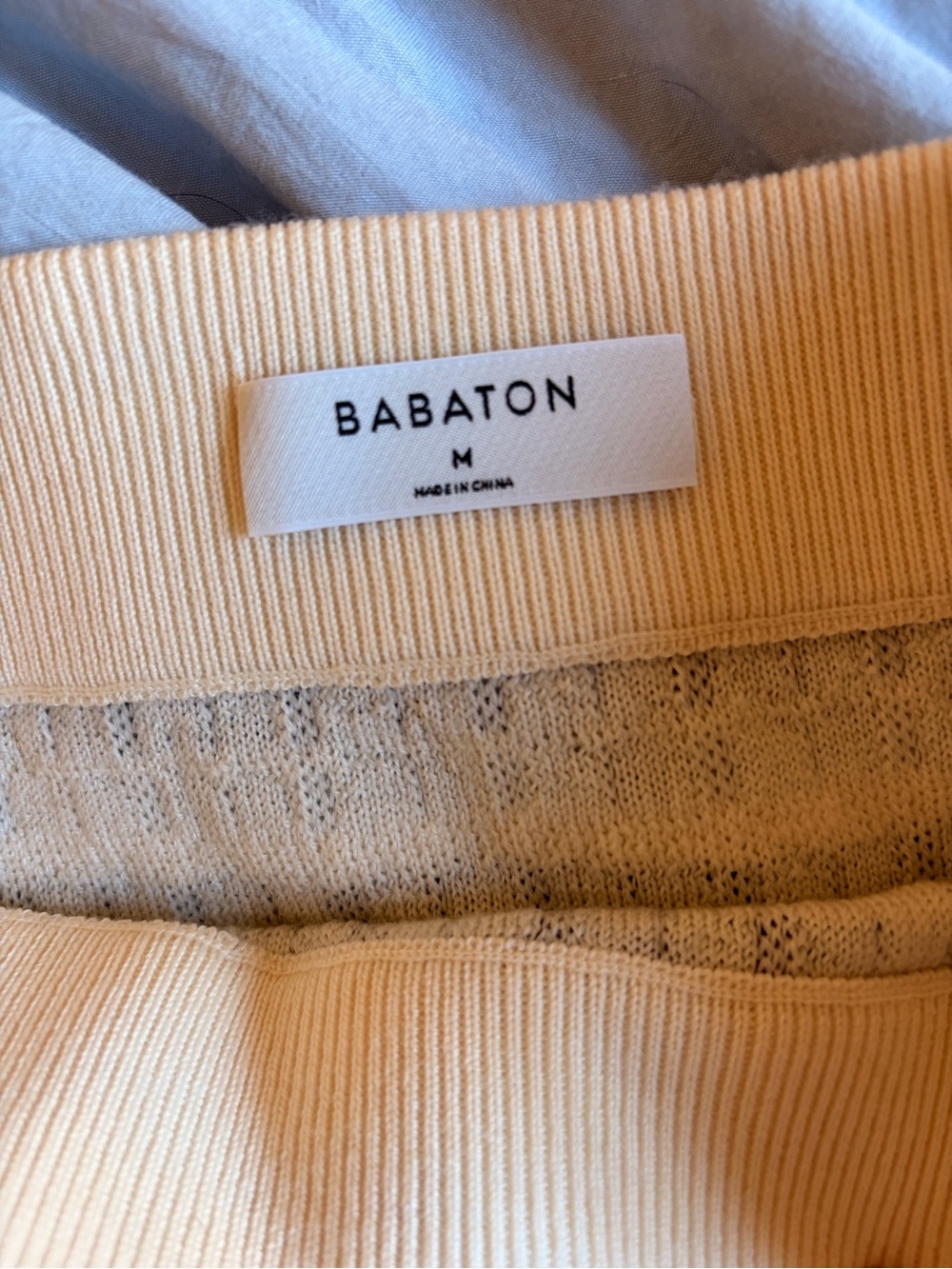 NWOT Aritzia Babaton Chronicle Knit Mini Skirt - Picture 4 of 4